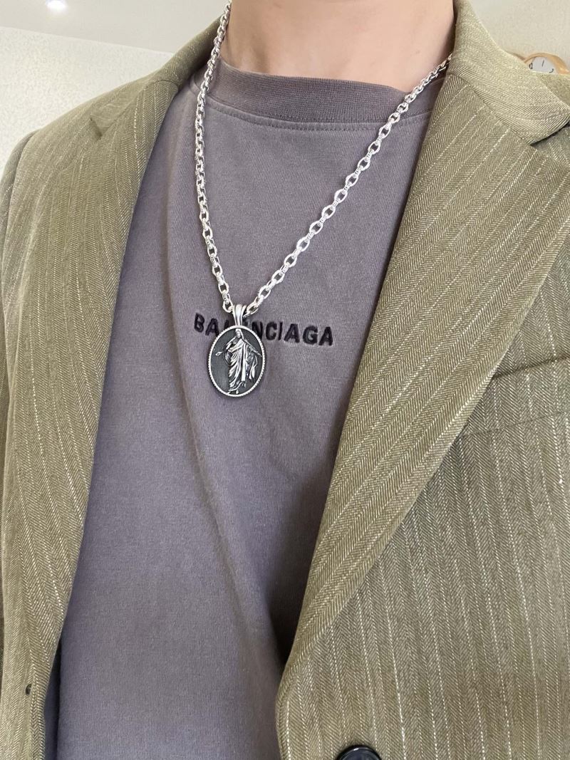 Gucci Necklaces